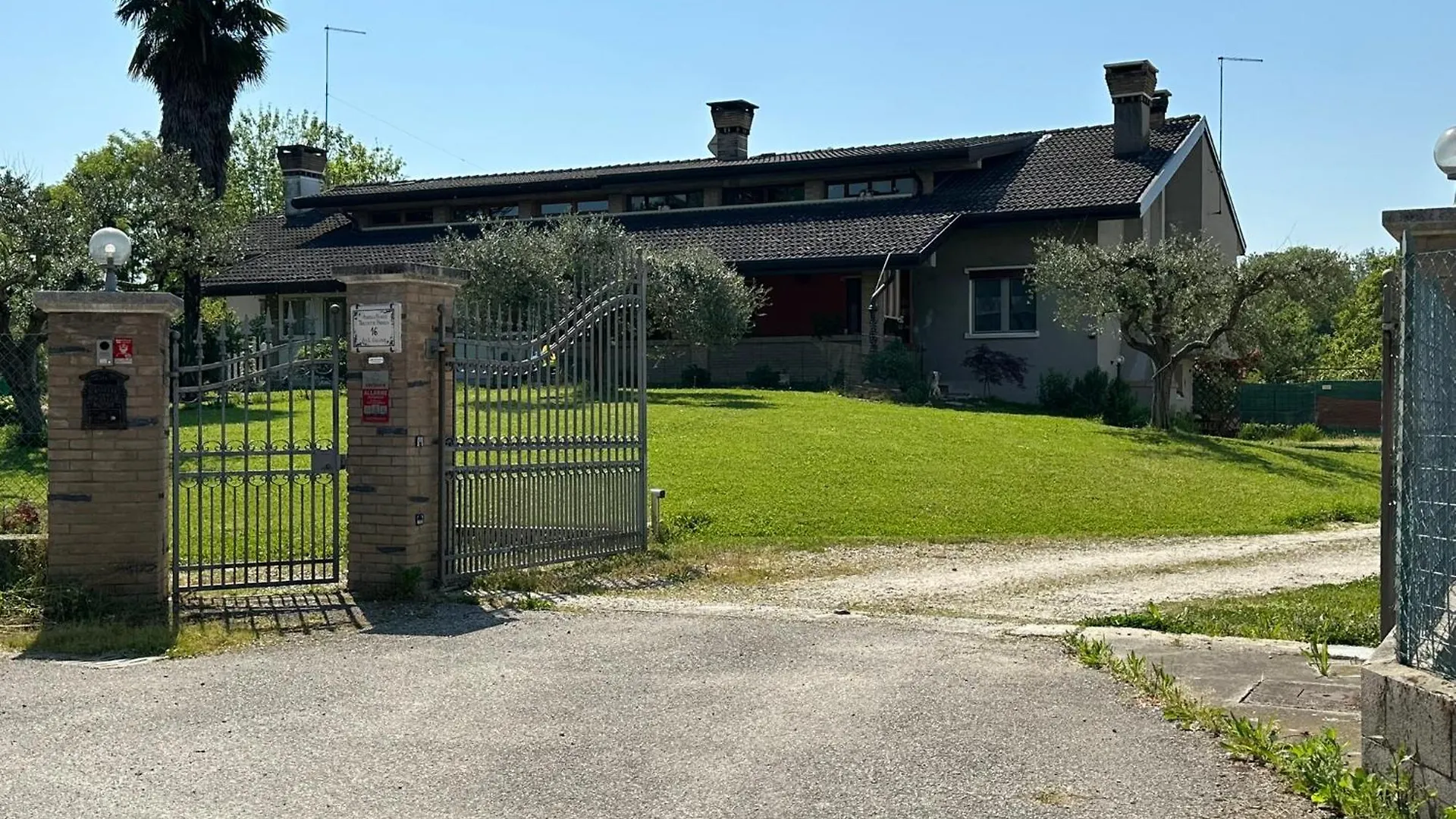 Casa Vacanza L'Oasi Salzano Holiday home